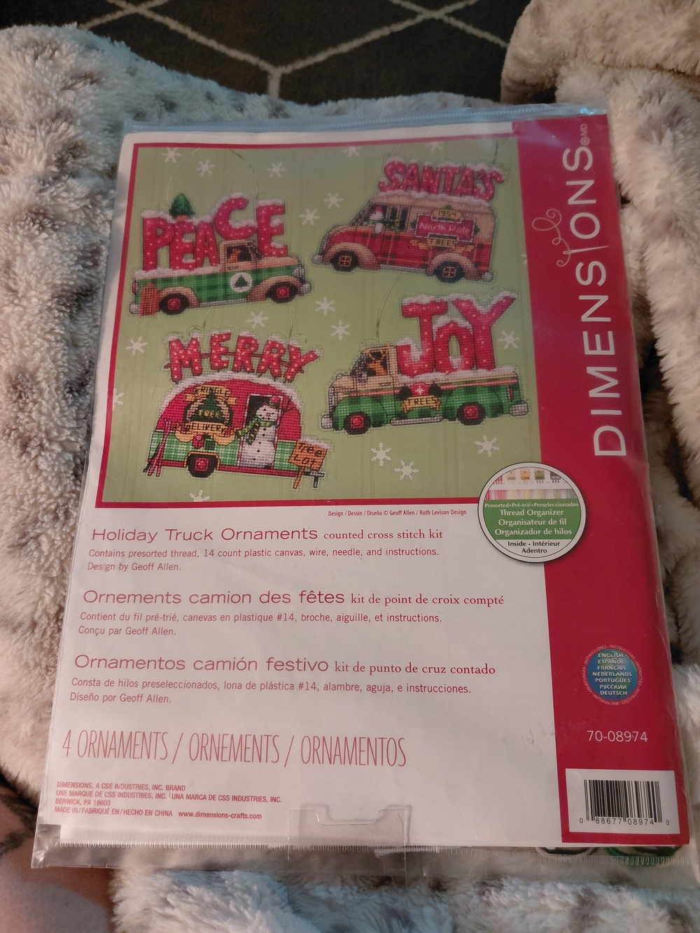 Dimensions Holiday Truck Ornaments Counted Cross Stitch Kit - Green/Red